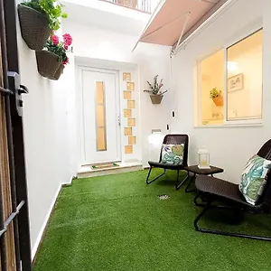  Apartamento Carretería, Central, Cosy With An Andalusian Patio España