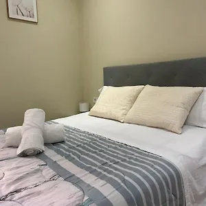  Habitación en casa particular Con Wifi España